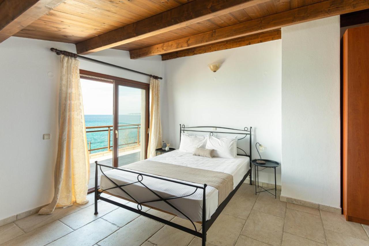 Seagrove, Beachfront Villa In Possidi #Feelslikehome สกาลา ฟูร์กาส ภายนอก รูปภาพ